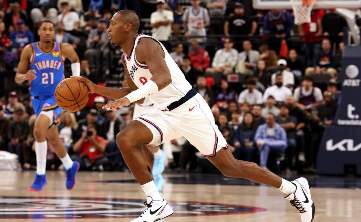 快船球星三分绝杀，全场观众热烈欢呼，一样以上帖子文章.的简单介绍