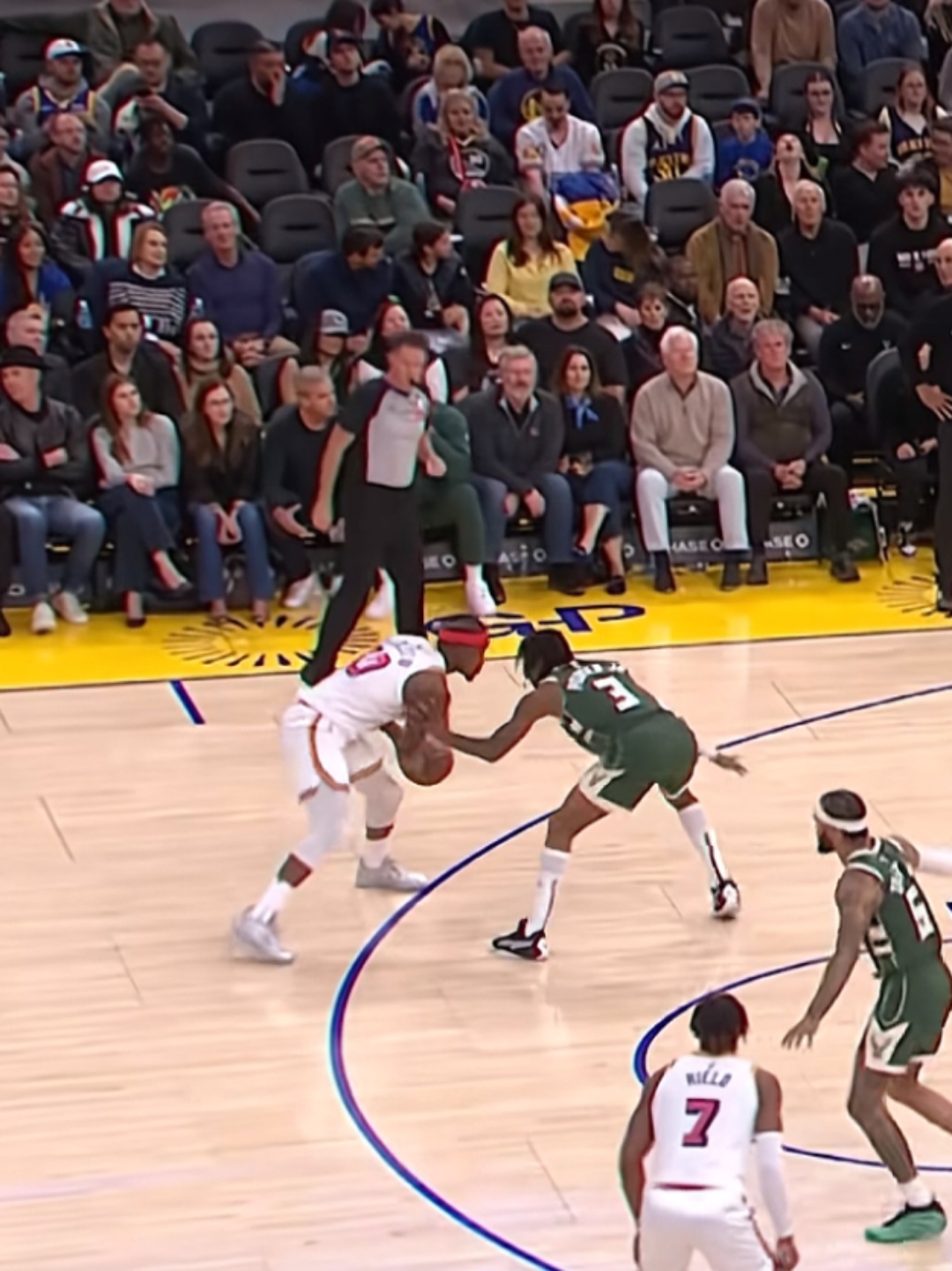 巴特勒意外战胜塞尔维亚队，最后时刻胜出引爆全场！